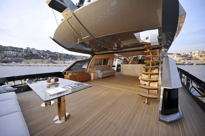 Luxury yachts interior design