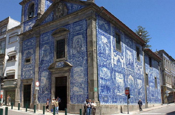 Capela das Almas, Oporto, Portugal