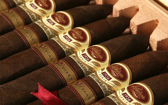 Padron expensive cigars Cigars Top 10 World´s Most Expensive and Limited Edition Cigars cigars close up in box