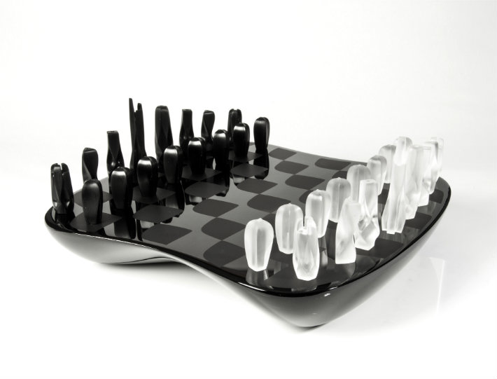 Field_Towers_Chess_Set_Zaha_Hadid2