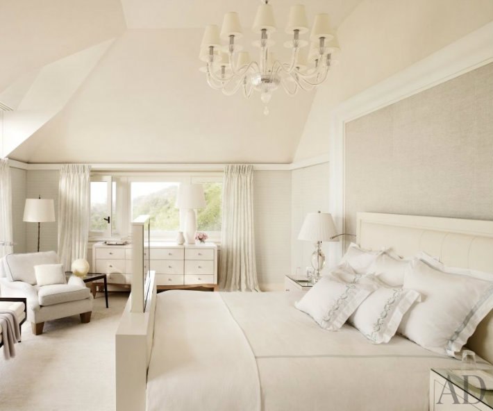 Luxurious and design master bedroom