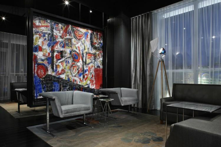 Meet the eclectic interior designer Lenny Kravitz