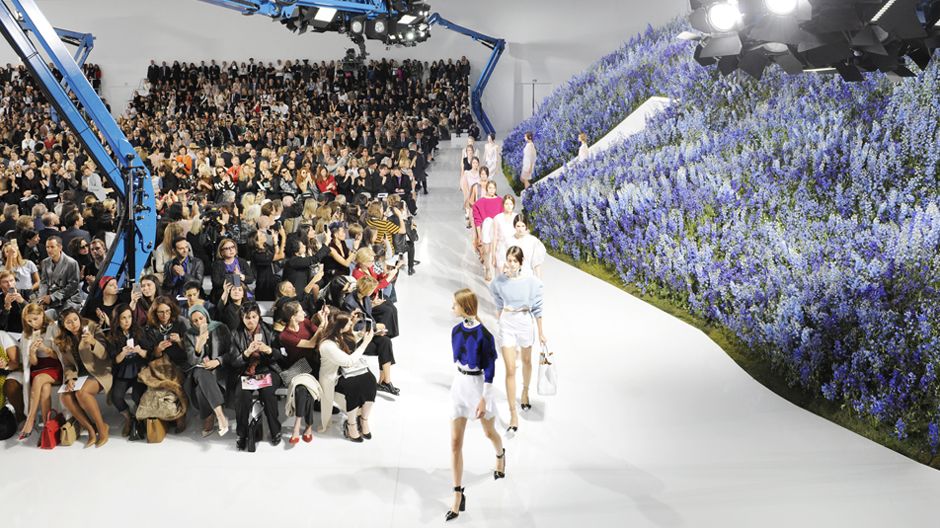 spring-summer-2016-ready-to-wear-fashion-show-by-dior (4)