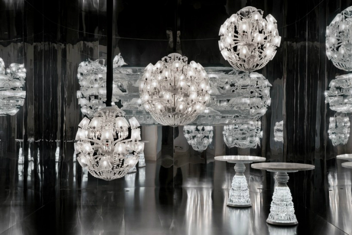 Le Roi Soleil by Marcel Wanders is Adjourned with Crystal Shades